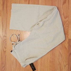 Andrew Fezza linen pants.